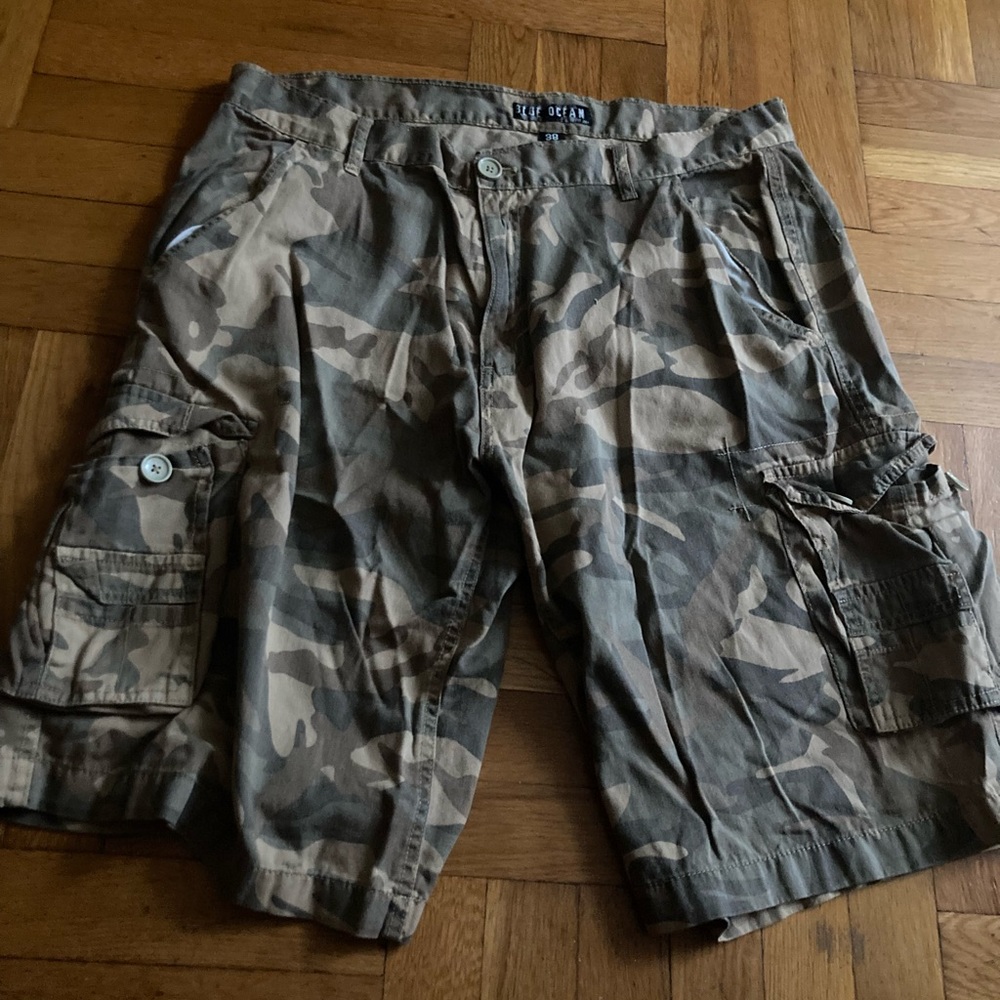 Camouflage cargo shorts